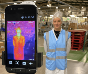 CAT®S61 Smartphone with built-in thermal imaging camera